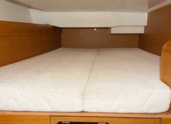 Chartern Sie segelboot in Veruda - Sun Odyssey 439