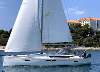 Chartern Sie segelboot in Veruda - Sun Odyssey 479 - 4 cab.