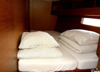 Chartern Sie segelboot in Veruda - Sun Odyssey 479 - 4 cab.