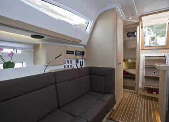 Chartern Sie segelboot in Marina Lošinj - Elan Impression 40