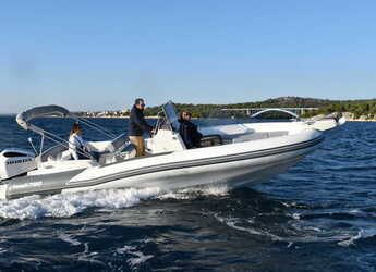 Alquilar neumática en SCT Marina Trogir - Marlin 790