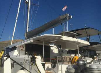 Alquilar catamarán en ACI Pomer - Astréa 42