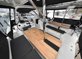 Rent a sailboat in Marina Solila - Sun Loft 47 - 6 + 1 cab.