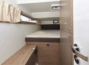 Alquilar catamarán en Veruda - Aventura 34