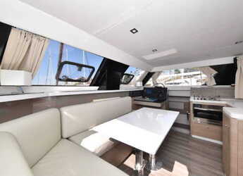 Alquilar catamarán en Veruda - Aventura 34