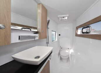 Alquilar catamarán en Veruda - Aventura 34