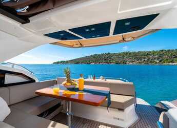 Rent a yacht in Split West Harbour - Cranchi M44 HT