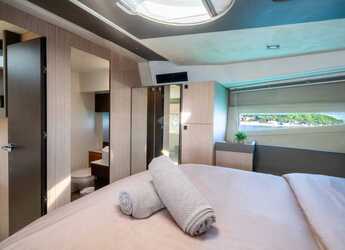 Rent a yacht in Split West Harbour - Cranchi M44 HT