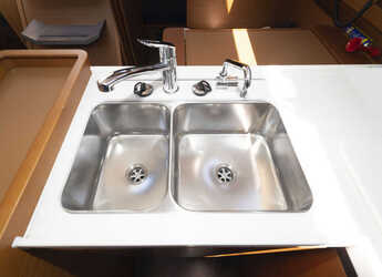 Noleggiare sailboat in Marina San Miguel - Sun Odyssey 410 - 3 cab.