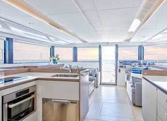 Chartern Sie motorkatamaran in Palm Cay Marina - Moorings 464PC (Exclusive)
