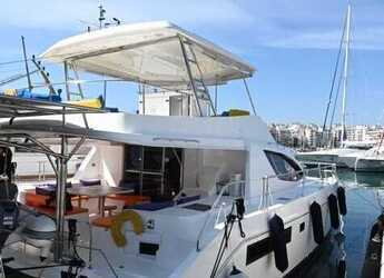 Rent a power catamaran in Nea Peramos - Leopard 51 PC