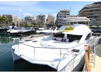 Rent a power catamaran in Nea Peramos - Leopard 51 PC