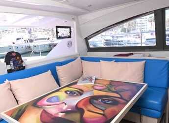 Rent a power catamaran in Nea Peramos - Leopard 51 PC