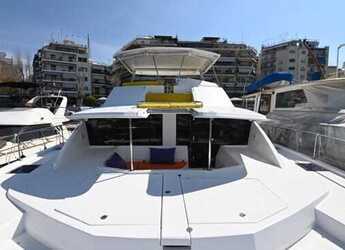 Rent a power catamaran in Nea Peramos - Leopard 51 PC