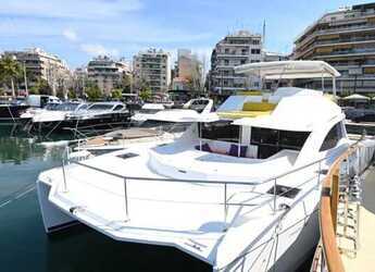 Rent a power catamaran in Nea Peramos - Leopard 51 PC