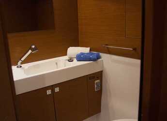 Chartern Sie segelboot in Nea Peramos - Sun Odyssey 519 -  5 cabs