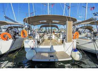 Chartern Sie segelboot in Nea Peramos - Sun Odyssey 519 -  5 cabs