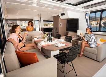 Rent a catamaran in Nanny Cay - Bali 4.2 OW