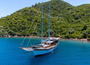 Rent a schooner in Nidri Marine - Gulet
