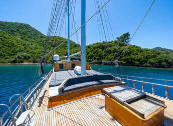 Rent a schooner in Nidri Marine - Gulet