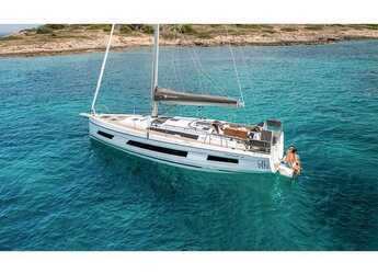 Rent a sailboat in Alimos Marina - Dufour 41