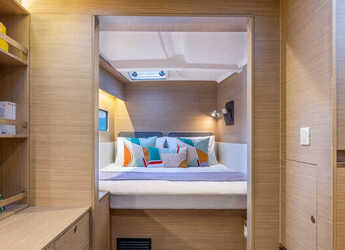 Rent a catamaran in Nea Peramos - Lagoon 38