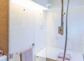 Rent a catamaran in Nea Peramos - Lagoon 38