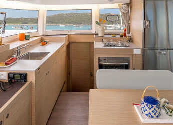 Rent a catamaran in Nea Peramos - Lagoon 38