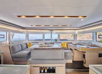 Chartern Sie katamaran in Mykonos Marina - Lagoon 51