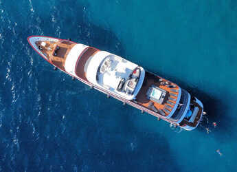 Rent a yacht in Split West Harbour - Motoryacht Yolo