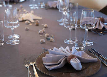 Rent a yacht in Split West Harbour - Motoryacht Yolo