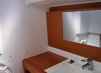 Chartern Sie segelboot in Nea Peramos - Sun Loft 47 - 6 + 1 cab.