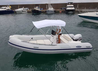 Chartern Sie motorboot in Marina Palamos - Predator 490