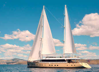 Noleggiare sailboat in Split West Harbour - Luxury Motor Sailer M