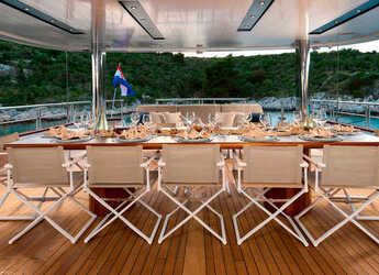 Noleggiare sailboat in Split West Harbour - Luxury Motor Sailer M