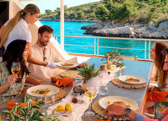 Noleggiare sailboat in Split West Harbour - Luxury Motor Sailer M