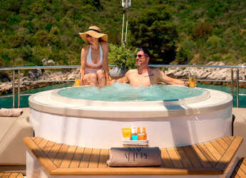 Noleggiare sailboat in Split West Harbour - Luxury Motor Sailer M