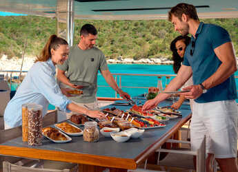 Noleggiare sailboat in Split West Harbour - Luxury Motor Sailer M