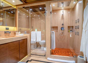 Rent a yacht in Split West Harbour - Motoryacht