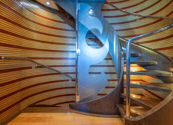 Rent a yacht in Split West Harbour - Motoryacht