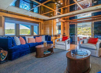 Rent a yacht in Split West Harbour - Motoryacht