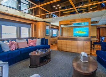 Rent a yacht in Split West Harbour - Motoryacht