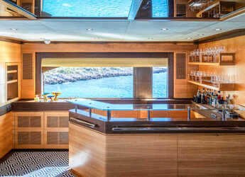 Rent a yacht in Split West Harbour - Motoryacht