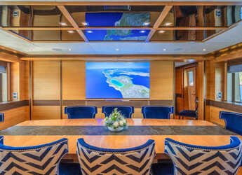 Rent a yacht in Split West Harbour - Motoryacht