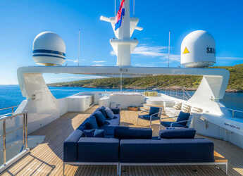 Rent a yacht in Split West Harbour - Motoryacht