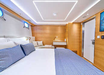 Rent a yacht in Split West Harbour - ICY 55