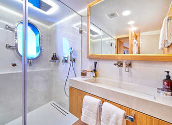 Rent a yacht in Split West Harbour - ICY 55