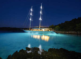 Alquilar lancha en Split West Harbour - Luxury motor sailer