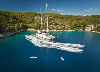 Alquilar lancha en Split West Harbour - Luxury motor sailer