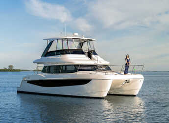 Chartern Sie motorkatamaran in Marina di Cagliari - Aquila 42
